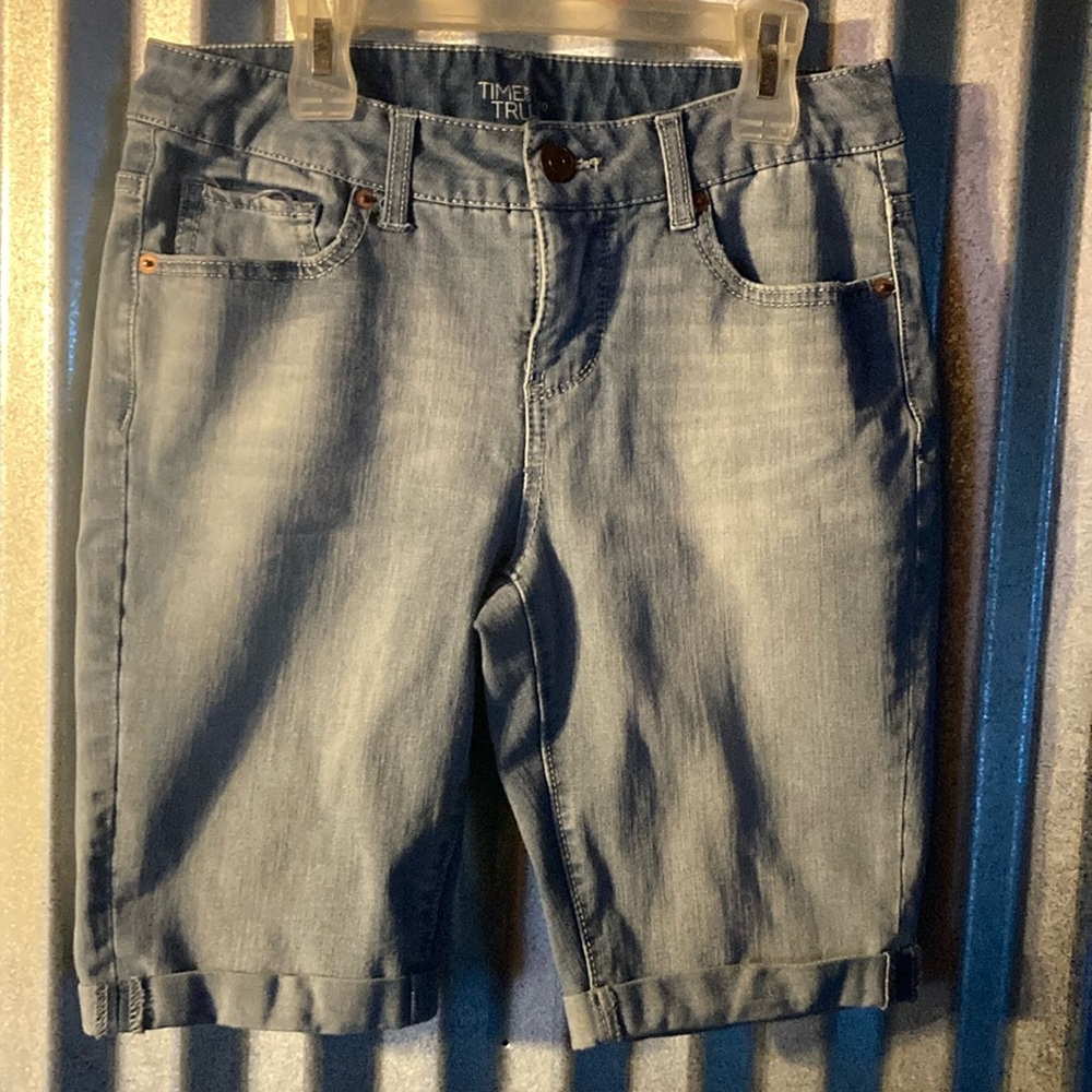 Time and Tru womens jean shorts